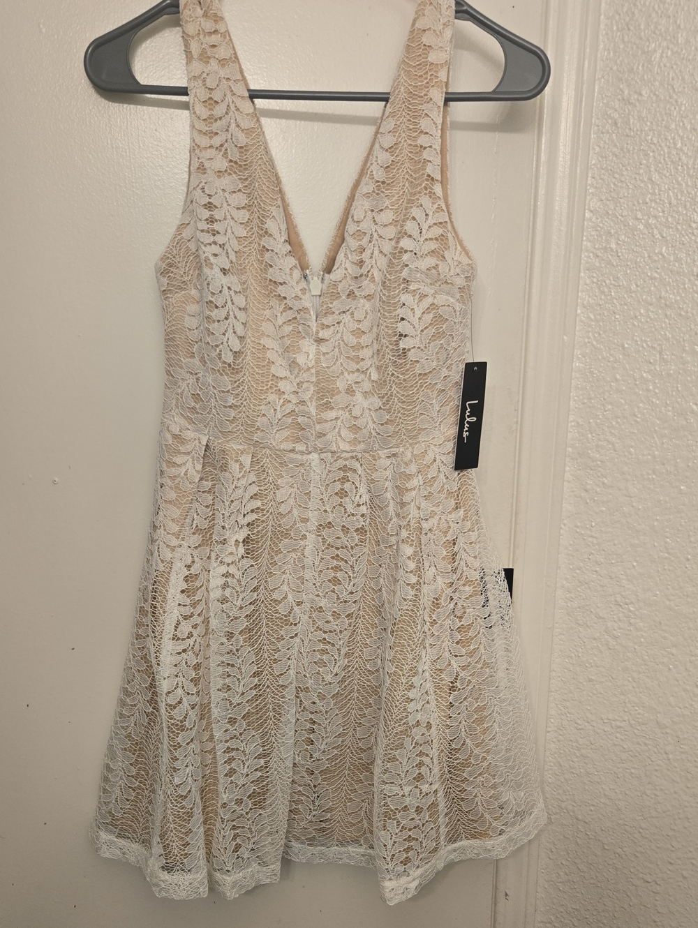 Lulus All of My Heart White Lace Skater Mini Dress Plunging V-Neck Beige Size XS